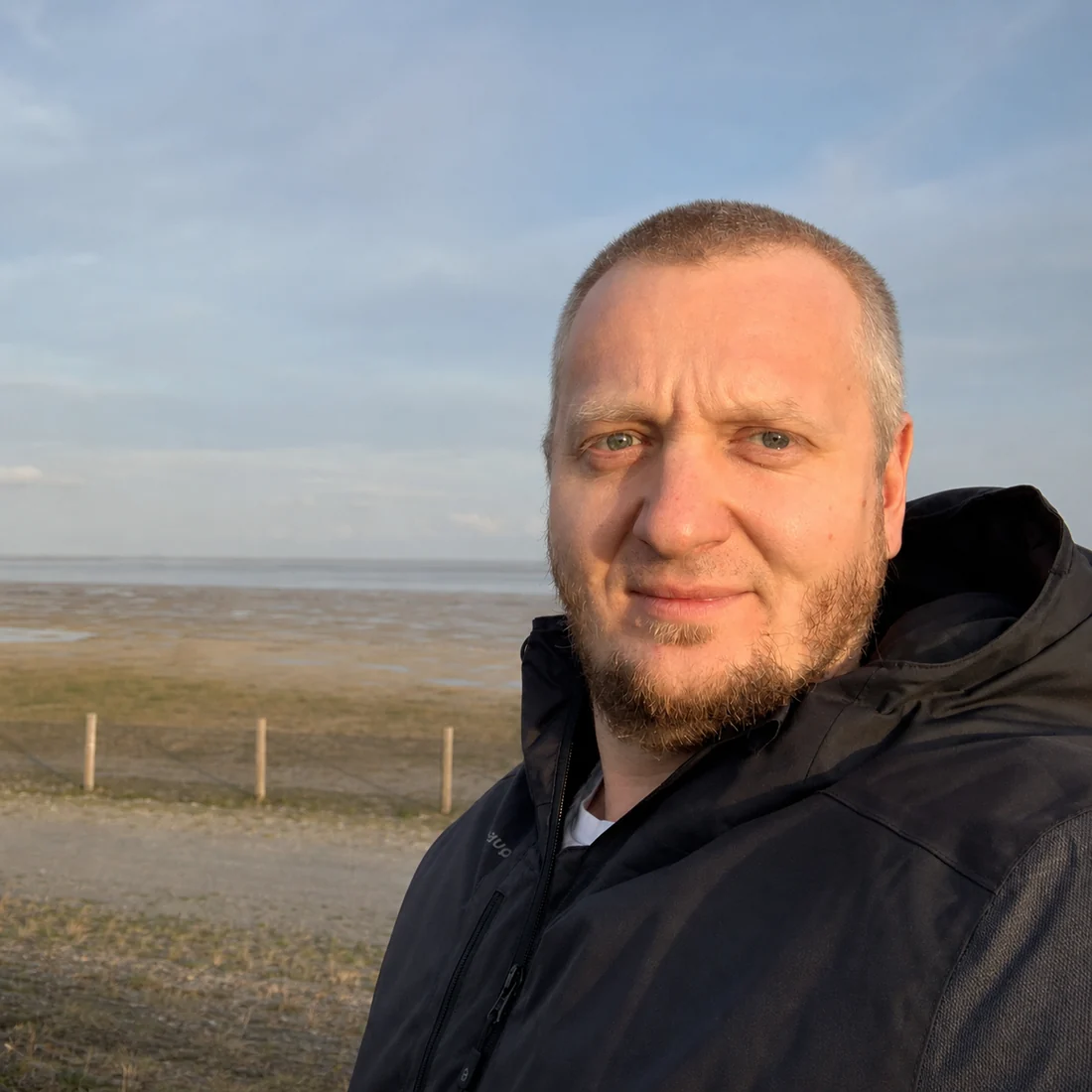 Felix Kruse von Webfriese an der ostfriesischen Küste